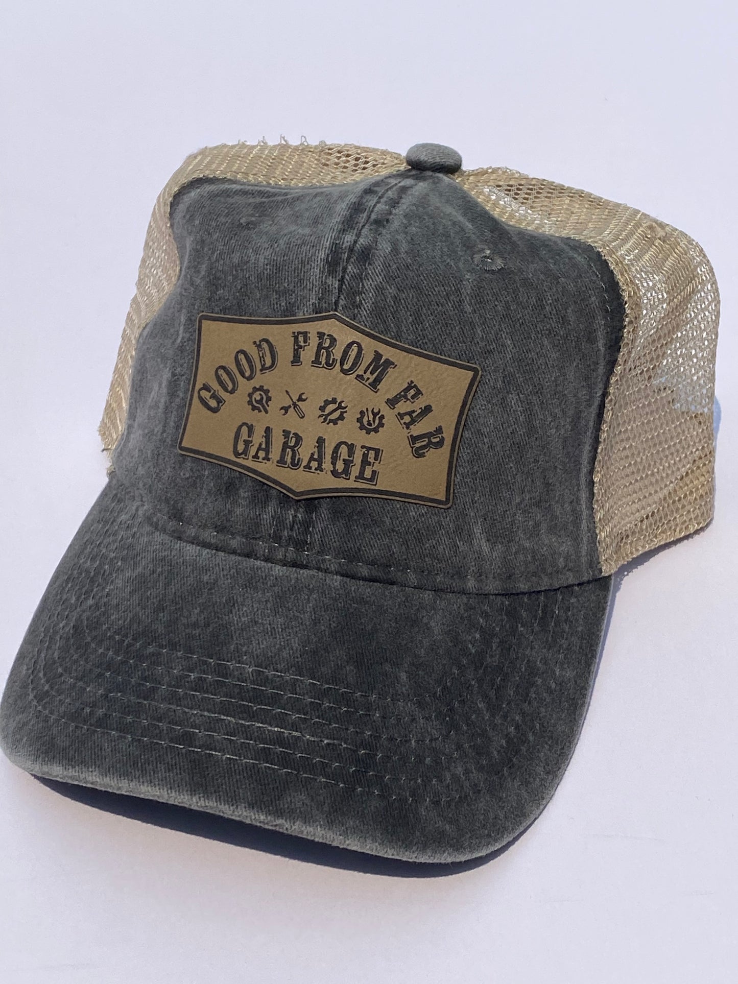 Mesh Snapback Trucker Hat - black/khaki